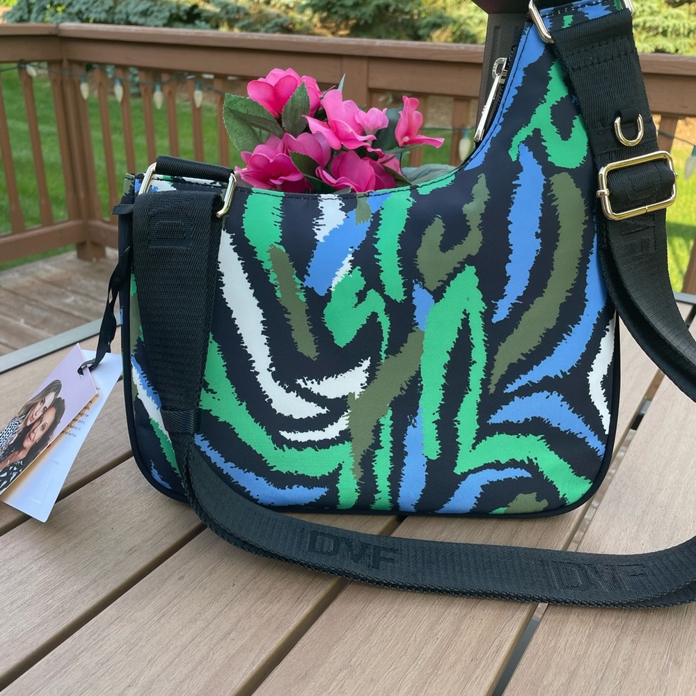🌴 Diane Von Furstenberg Disco Zebra Green Utility Crossbody Bag - Picture 3 of 8